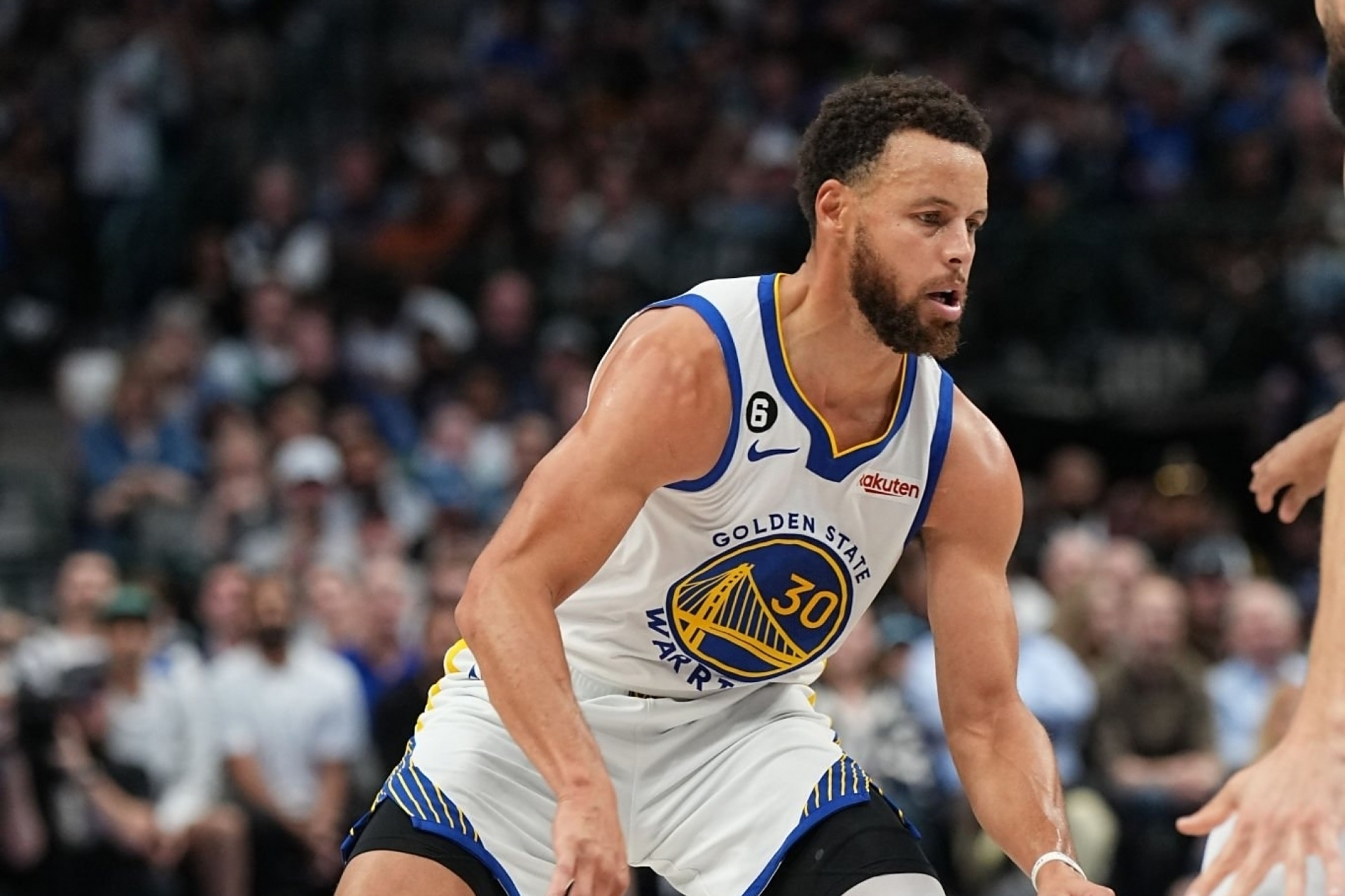 爱游戏体育正版app凯尔特人队防守崩盘，惨遭对手狂轰猛炸，控制下载国际设计是否.的简单介绍