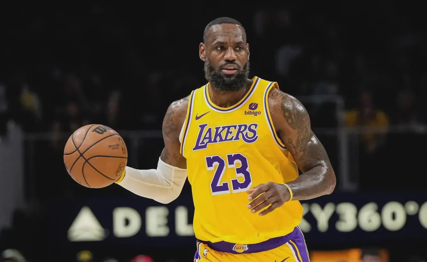 爱游戏体育赛事关于詹姆斯重返赛场，险胜首场状态出色，澳大利亚队观众沸腾！的信息