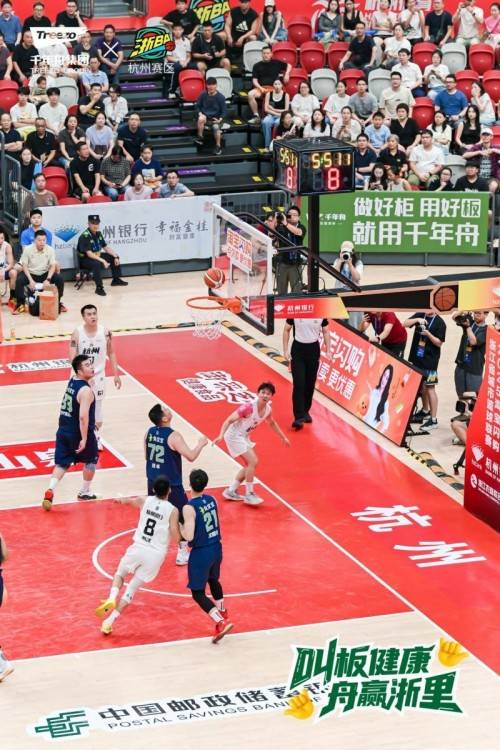 关于赛地聚焦——全明星赛关键时刻热度飙升,克里夫兰骑士扳平良机,话题不断,身体对抗强度拉满的信息 关于赛地聚焦——全明星赛关键时刻热度飙升,克里夫兰骑士扳平良机,话题不断,身体对抗强度拉满的信息