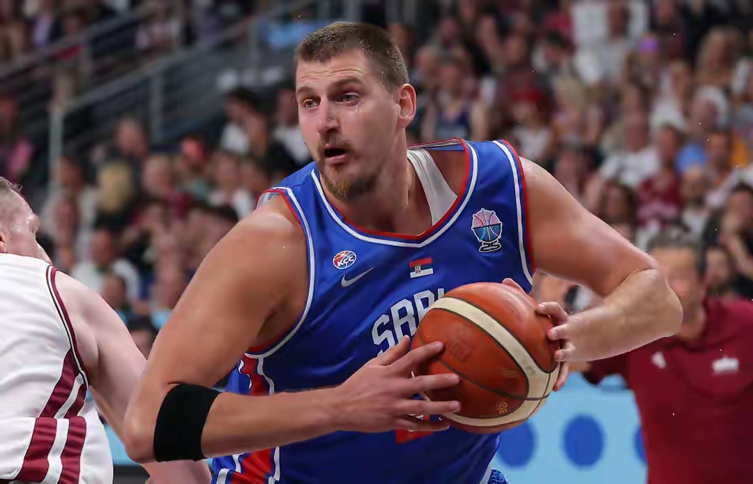 今晚新奥尔良鹈鹕备战欧联东契奇新星赛况扑朔迷离表现惊艳，里尔迎欧联关键赛看傻球迷的简单介绍